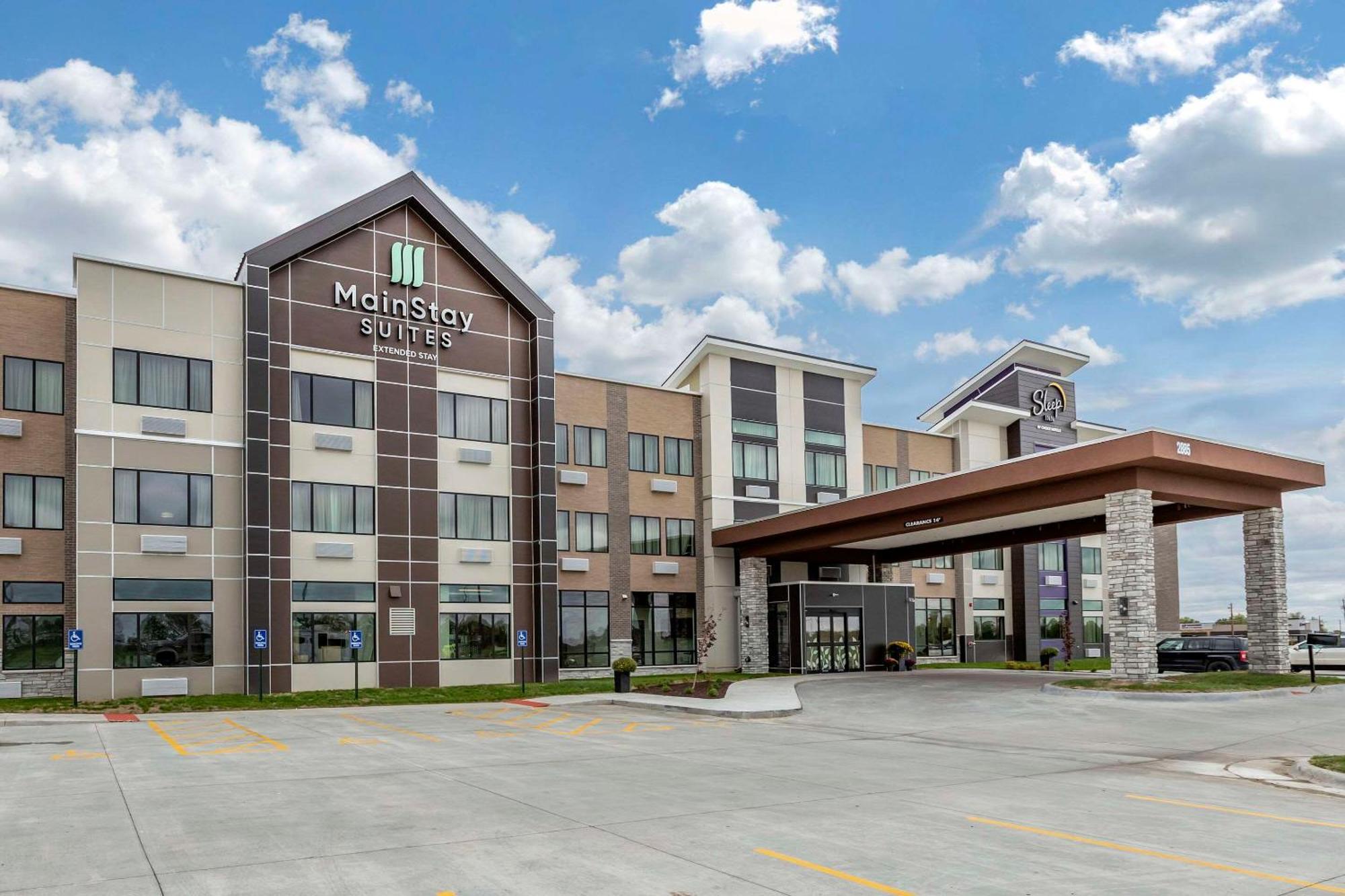 Sleep Inn & Suites Milwaukee-Franklin Franklin  Exterior foto